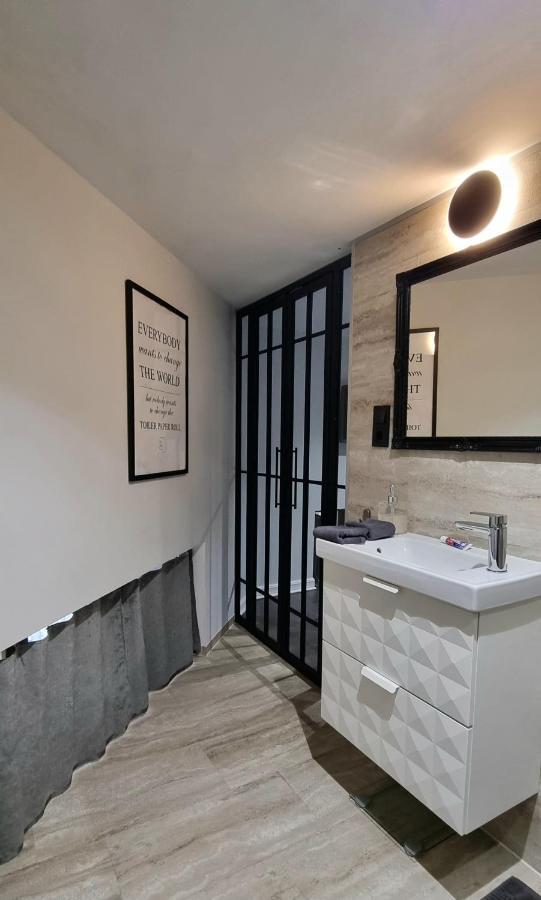 Bobo'S Luxury Apartment Budapest Exterior photo